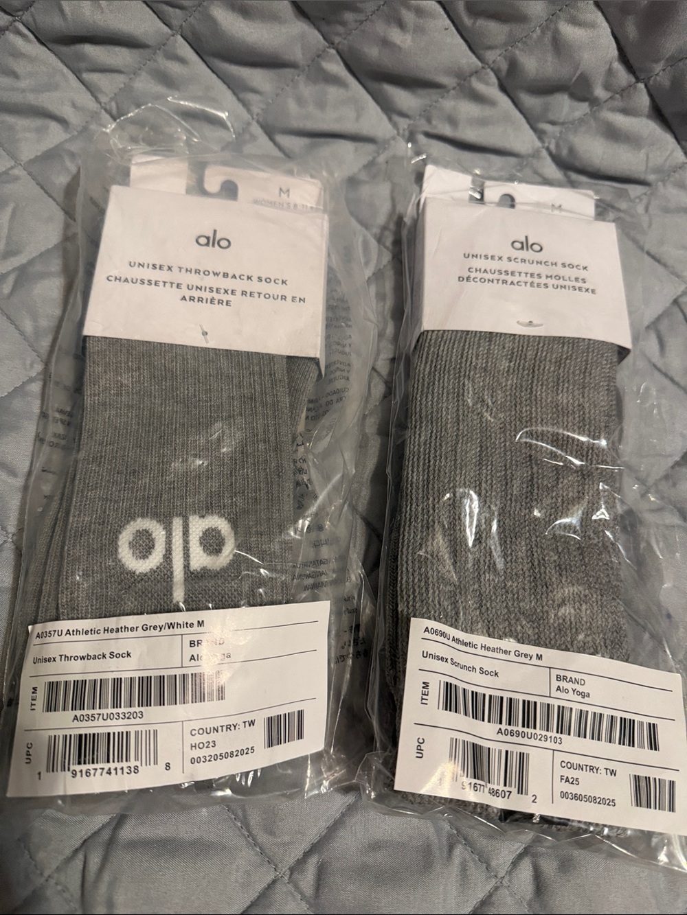 ALO Yoga Heather Grey Athletic Socks Grey Bundle